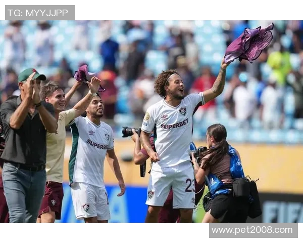 弗拉门戈与巴拉那的激烈对决揭示足球战术与团队精神的较量