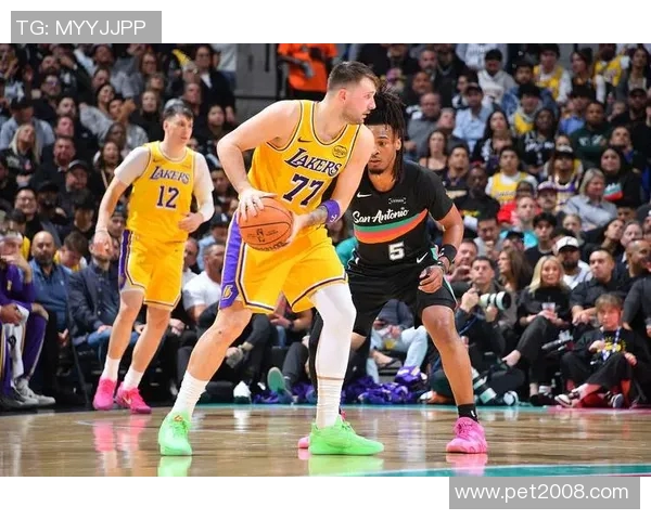 湖人对阵马刺1023精彩回顾与赛季展望分析