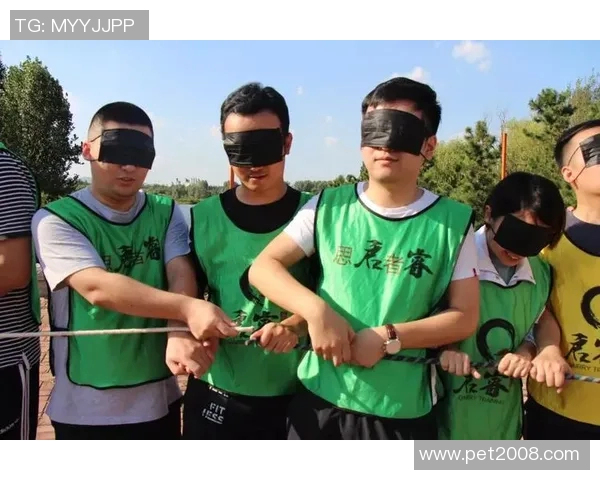 高校联赛分析LNG团队配合展现出色默契与战术执行力MBA