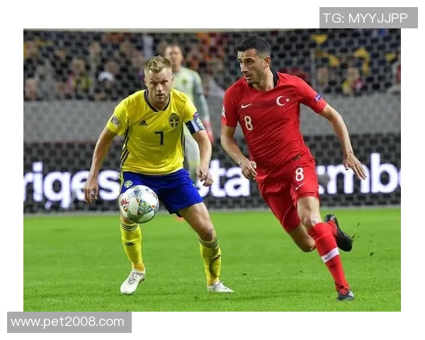 俄罗斯与土耳其在欧国联的激烈对决引发的战术分析与球员表现探讨