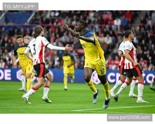 埃因霍温主场迎战福伦丹争夺联赛重要积分之战