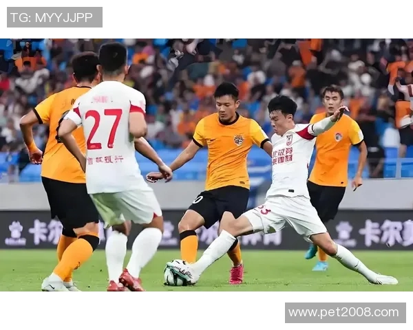 第10轮中超精彩对决青岛队主场迎战广州队全力争胜